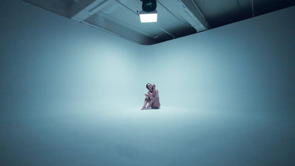 White cyclorama - photography / videography studio in Montréal (Plateau Mont-Royal)